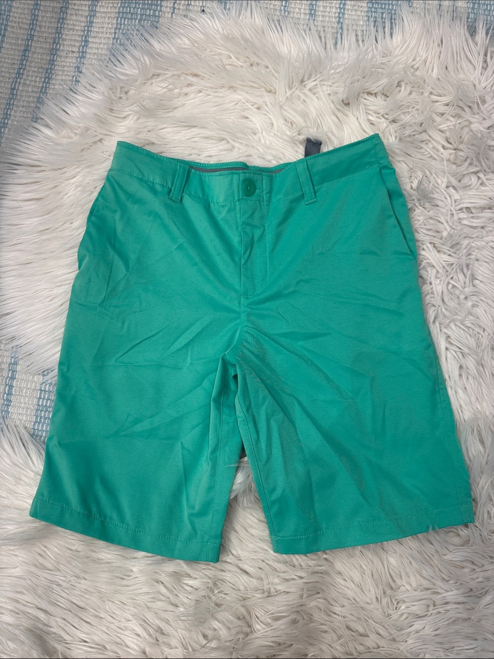 Boys Green under armour Shorts